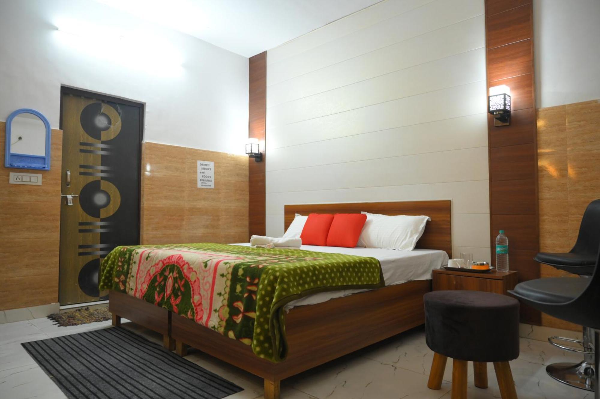 Hotel Starlight Meerut Exterior photo