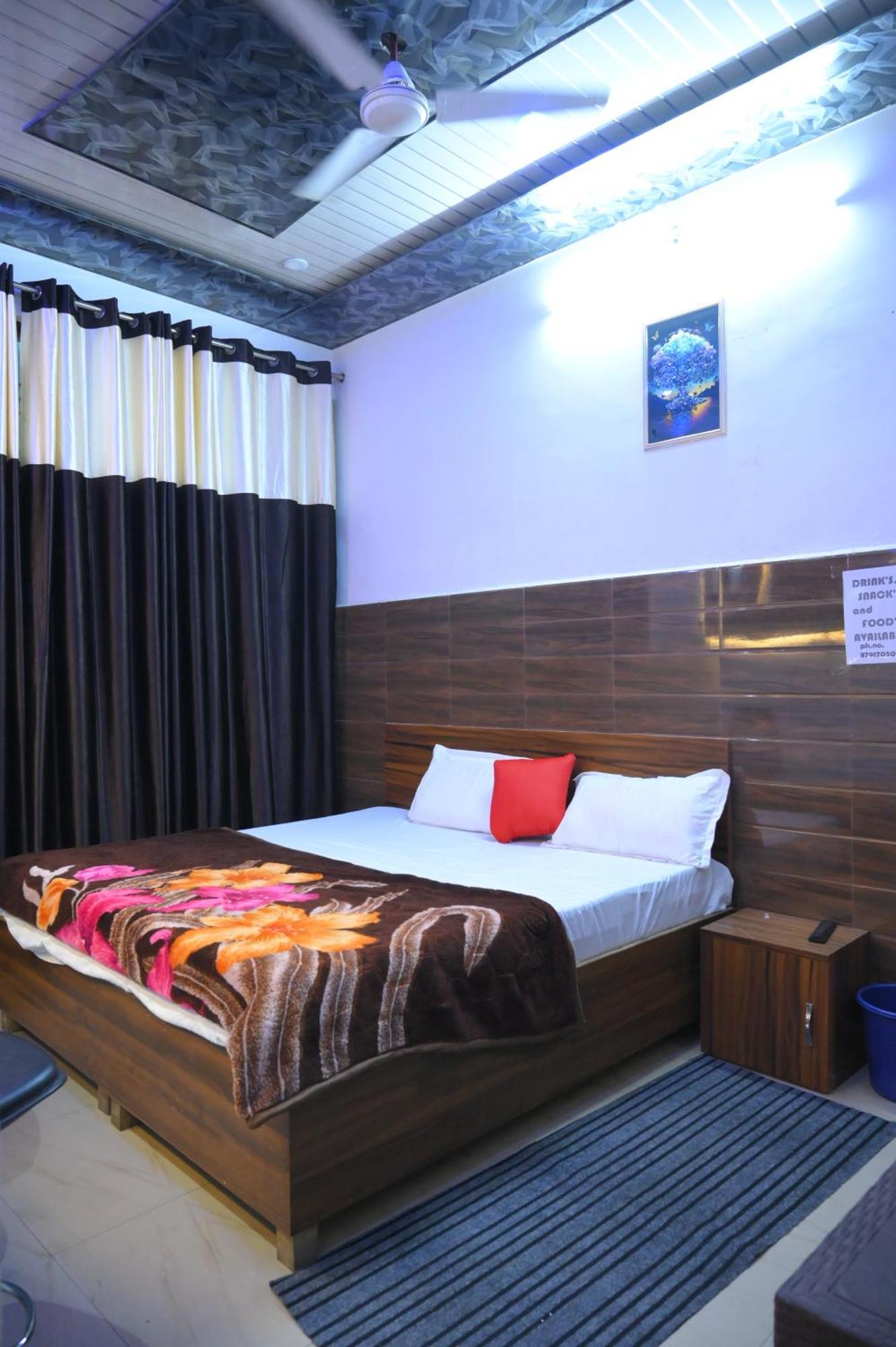 Hotel Starlight Meerut Exterior photo