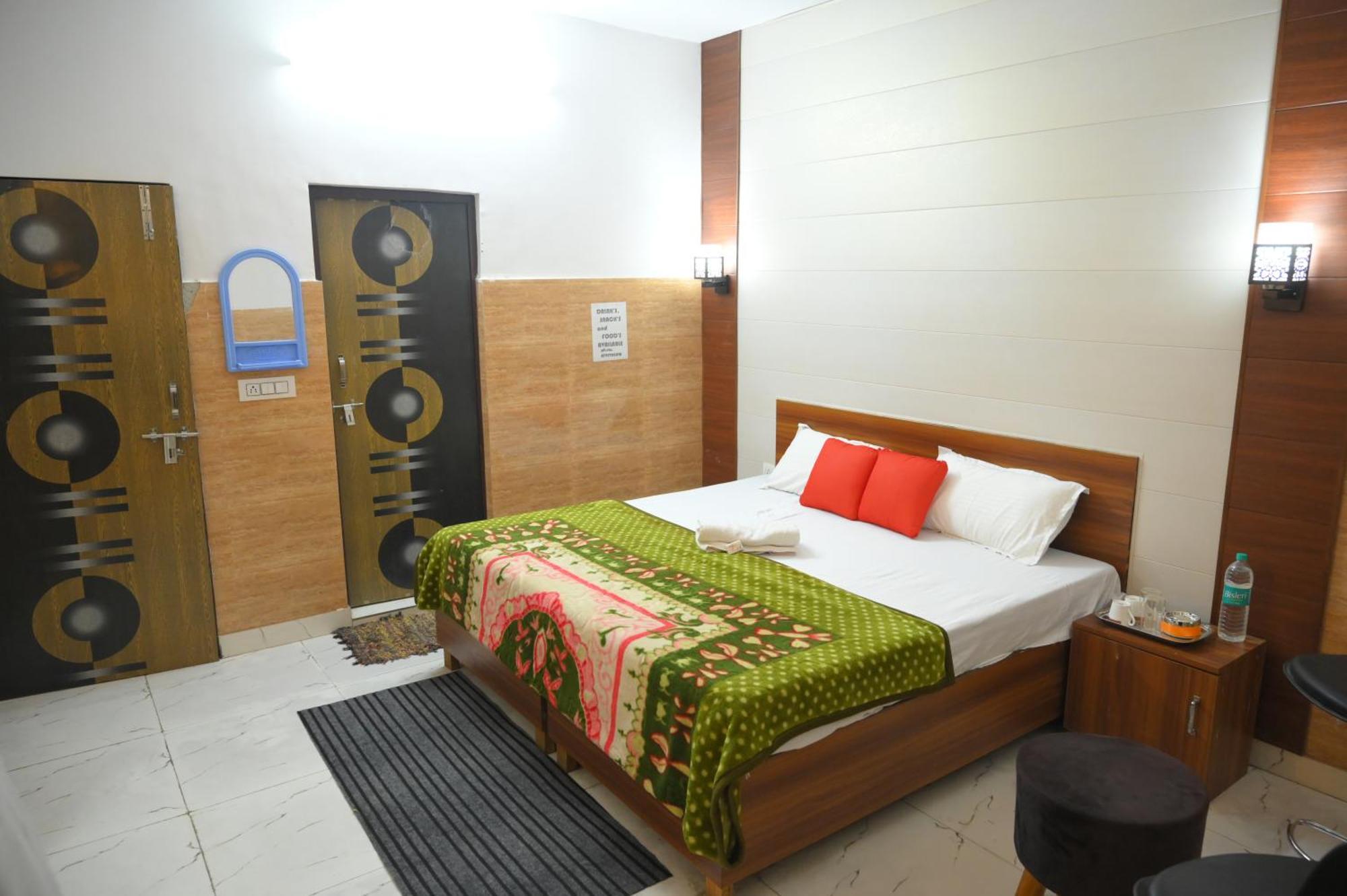 Hotel Starlight Meerut Exterior photo